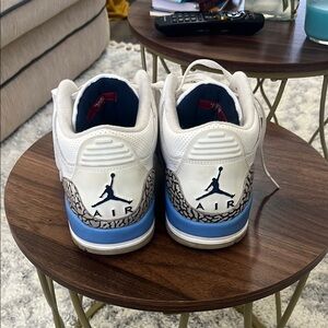 Jordan 3 Unc